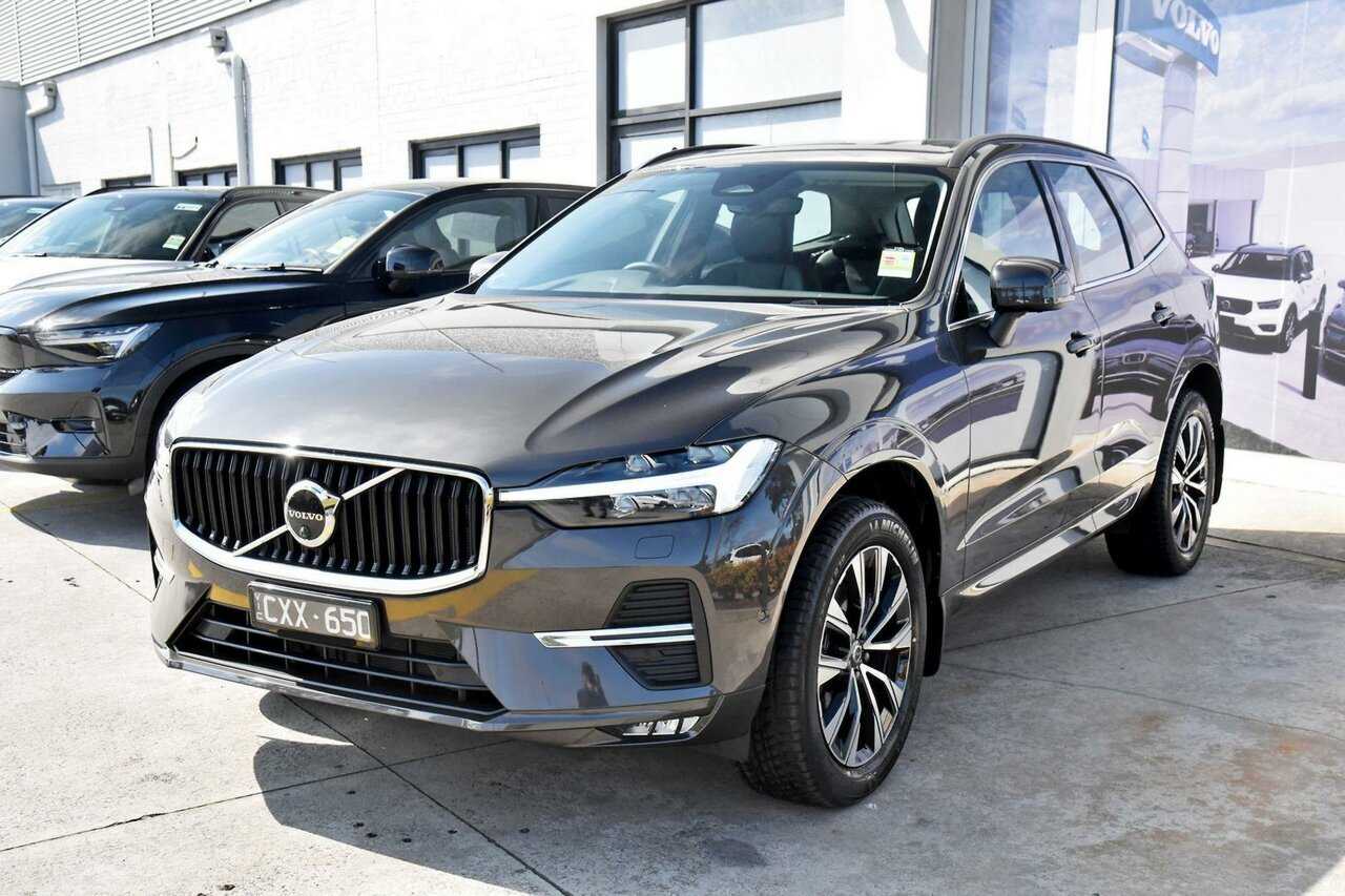 Volvo  XC60 Plus, B5 Mild Hybrid, Petrol