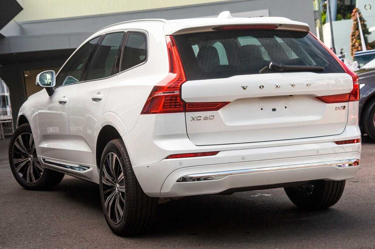 Volvo  XC60 Ultimate, B6 Mild Hybrid, Petrol, Dark