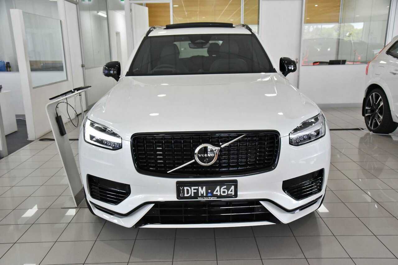 Volvo  XC90 Recharge Ultimate, T8 AWD Plug-in hybrid, Electric/Petrol, Dark, 7 Seats