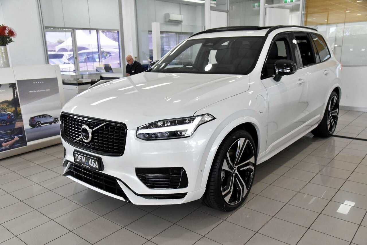 Volvo  XC90 Recharge Ultimate, T8 AWD Plug-in hybrid, Electric/Petrol, Dark, 7 Seats