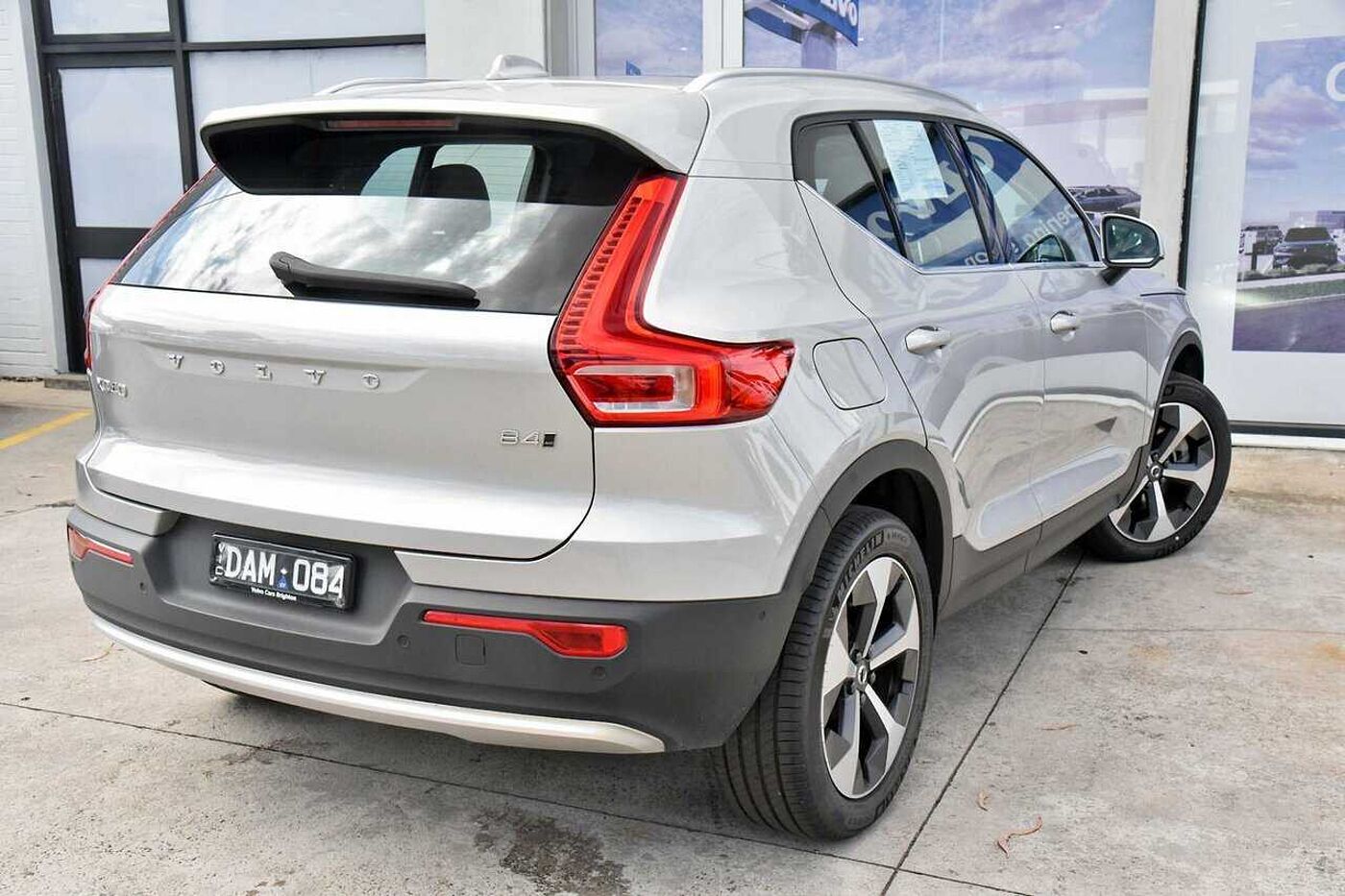 Volvo  XC40 Ultimate, B4 Mild Hybrid, Petrol, Bright