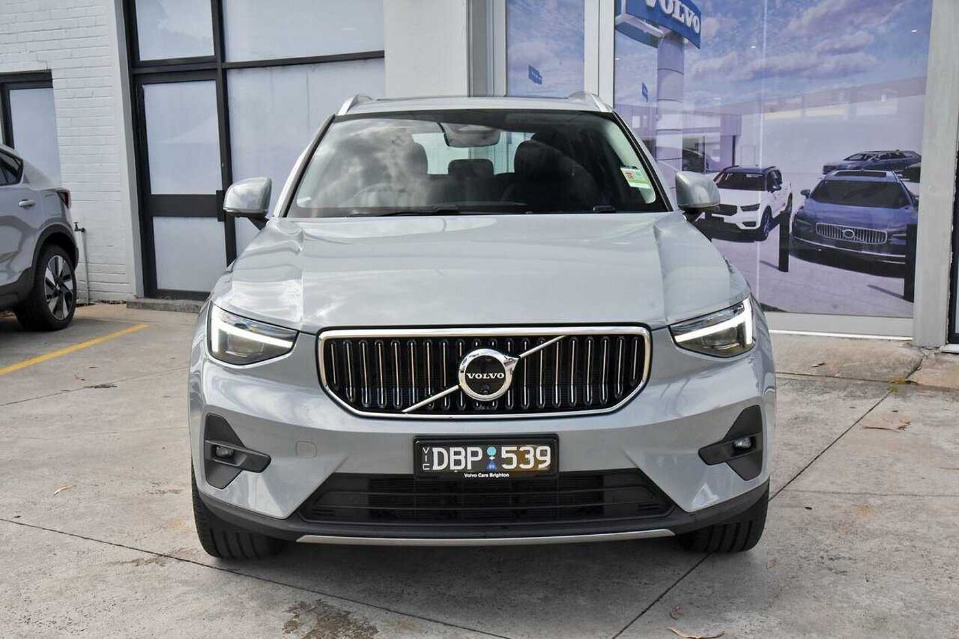 Volvo  XC40 Ultimate, B4 AWD Mild hybrid, Petrol, Bright