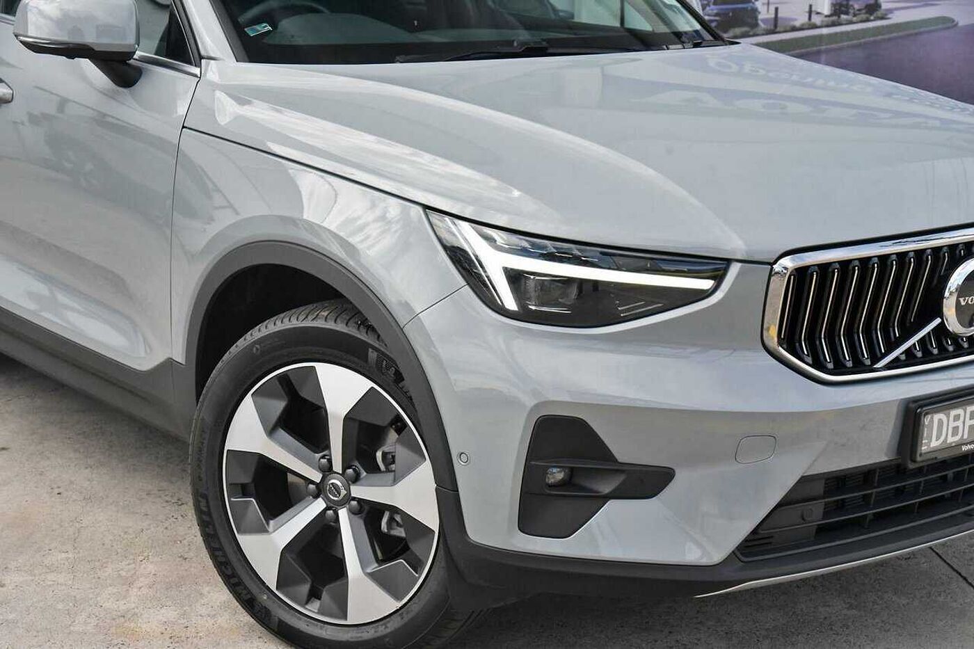 Volvo  XC40 Ultimate, B4 AWD Mild hybrid, Petrol, Bright