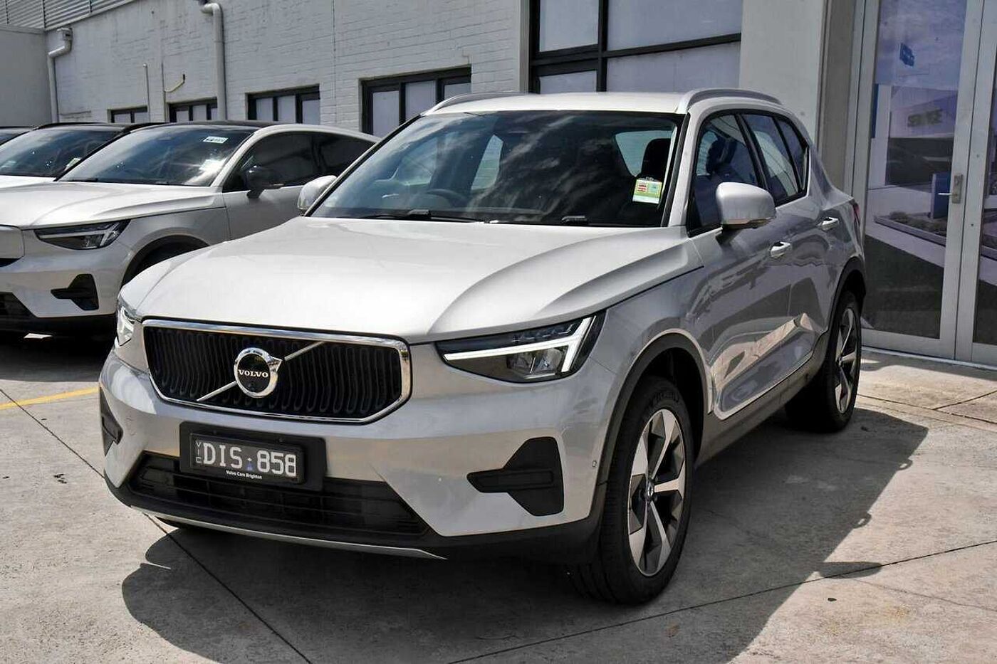 Volvo  XC40 Plus, B4 Mild hybrid, Petrol