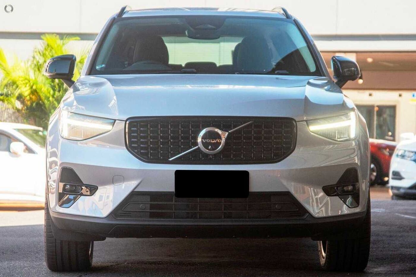 Volvo  XC40 Ultimate, B5 Mild Hybrid, Petrol, Dark