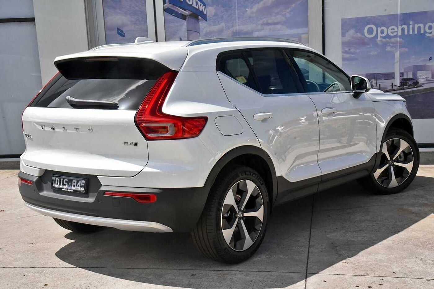 Volvo  XC40 Ultra, B4 AWD Mild hybrid, Petrol, Bright