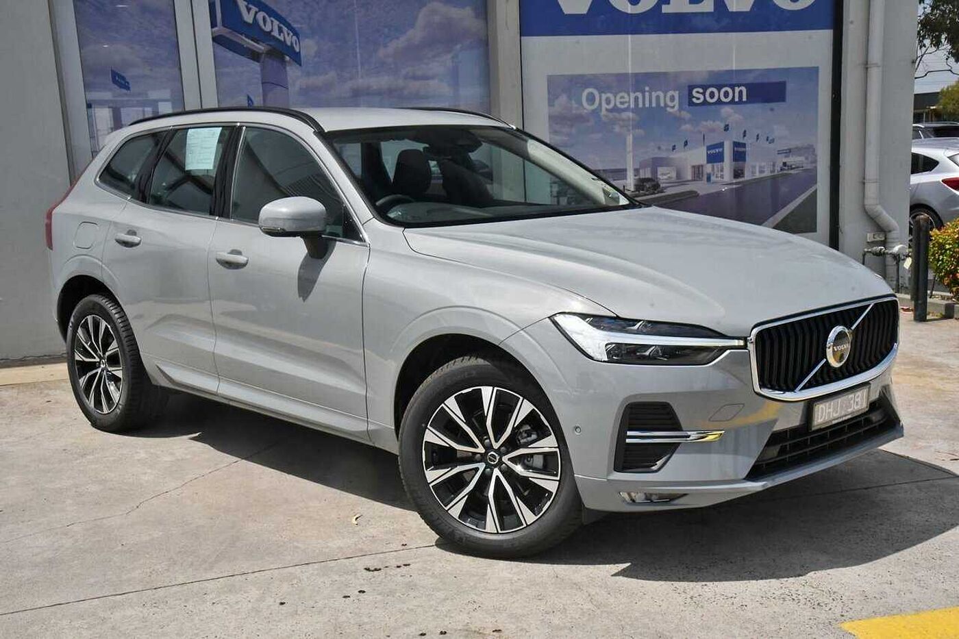 Volvo  XC60 Plus, B5 AWD Mild hybrid, Petrol