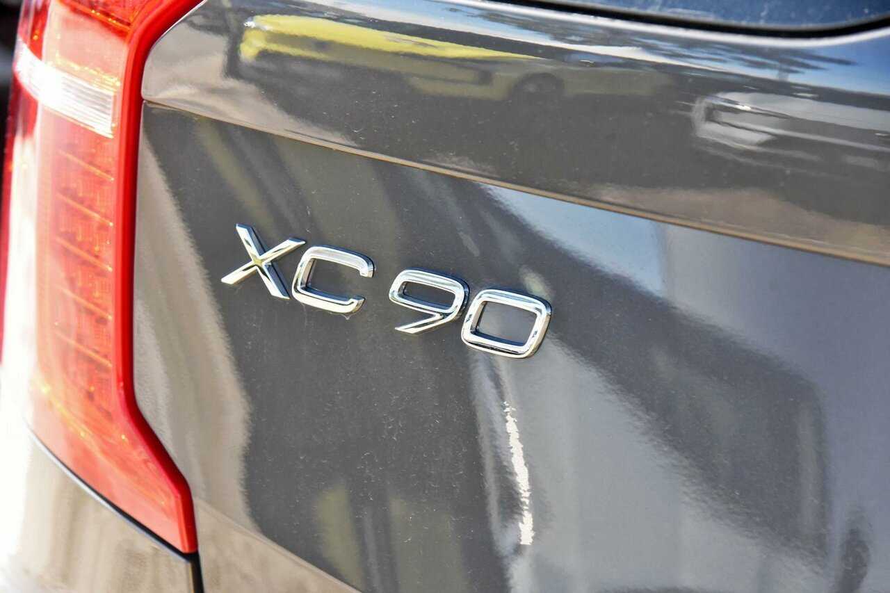 Volvo  XC90 Recharge Ultimate, T8 AWD Plug-in hybrid, Electric/Petrol, Dark, 7 Seats