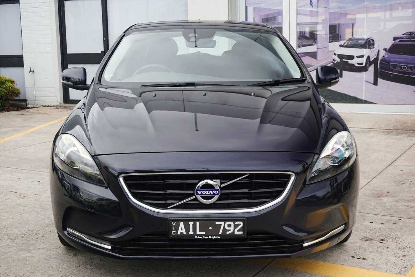 Volvo  V40 T4 Luxury