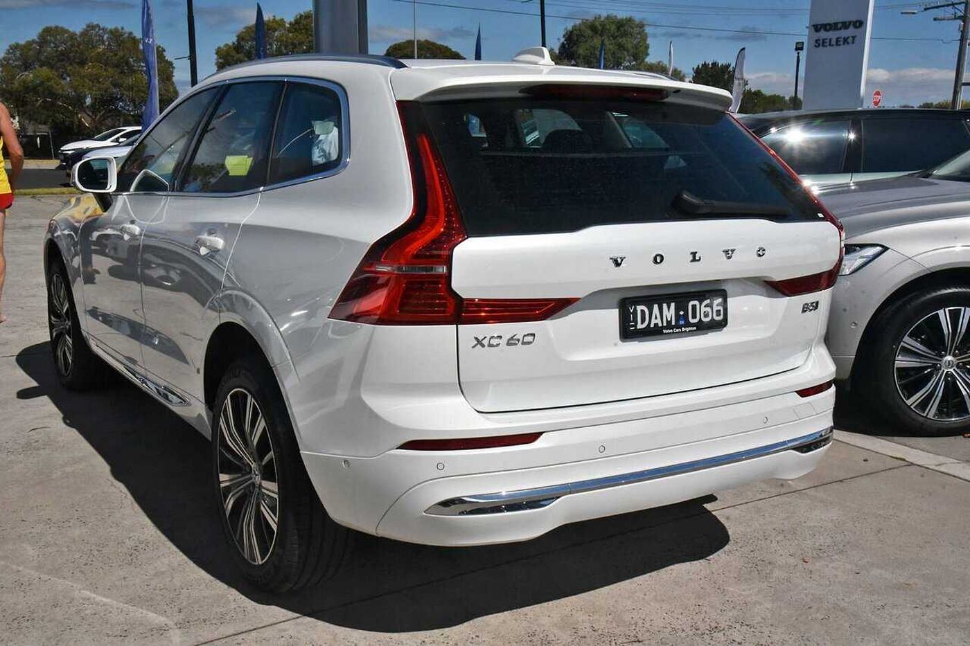 Volvo  XC60 Ultimate, B5 Mild Hybrid, Petrol, Bright