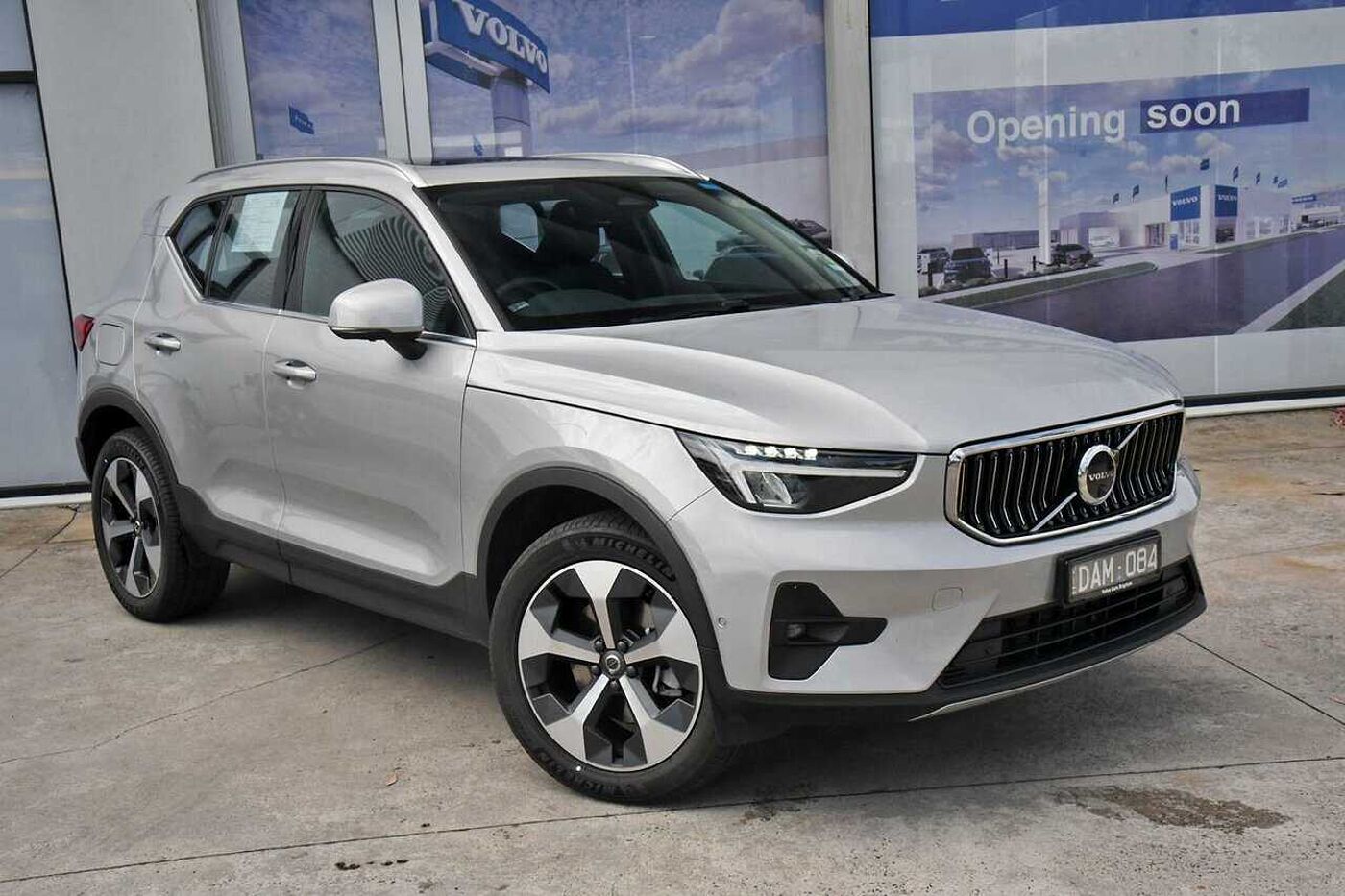 Volvo  XC40 Ultimate, B4 Mild Hybrid, Petrol, Bright