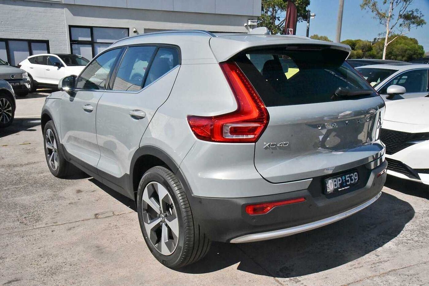 Volvo  XC40 Ultimate, B4 AWD Mild hybrid, Petrol, Bright