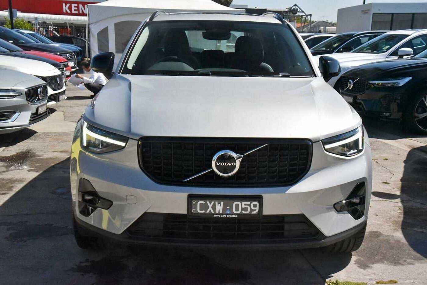 Volvo  XC40 Ultimate, B5 Mild Hybrid, Petrol, Dark