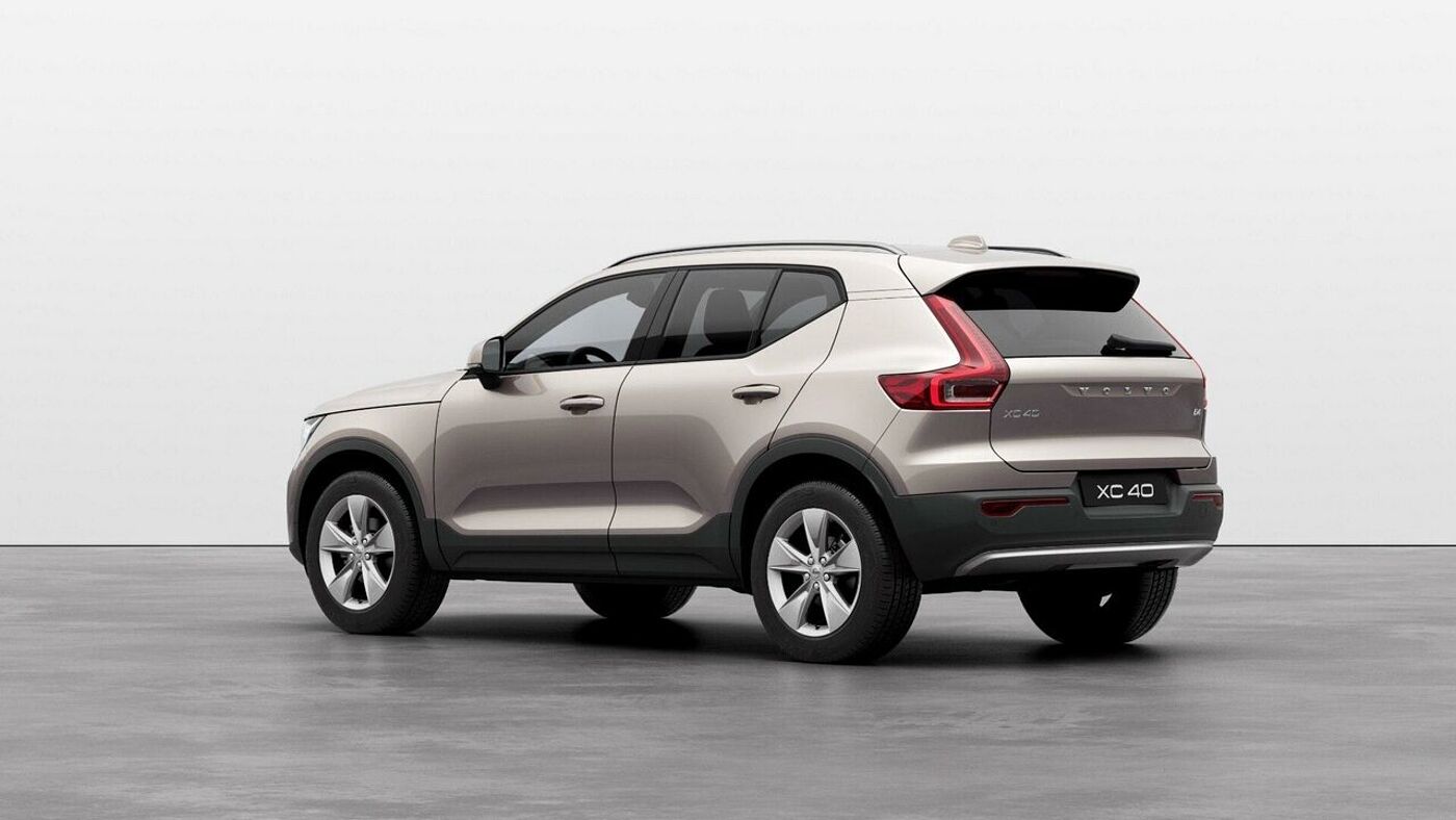 Volvo  XC40 Plus, B4 Mild Hybrid, Petrol