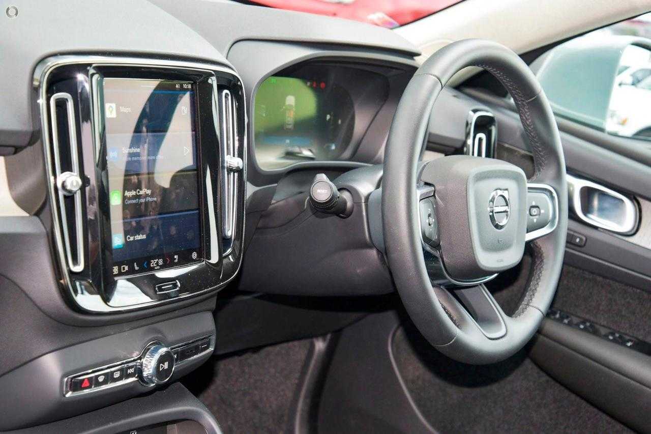 Volvo  XC40 Ultra, B4 AWD Mild hybrid, Petrol, Bright