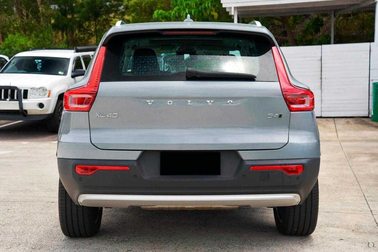 Volvo  XC40 Ultra, B4 AWD Mild hybrid, Petrol, Bright