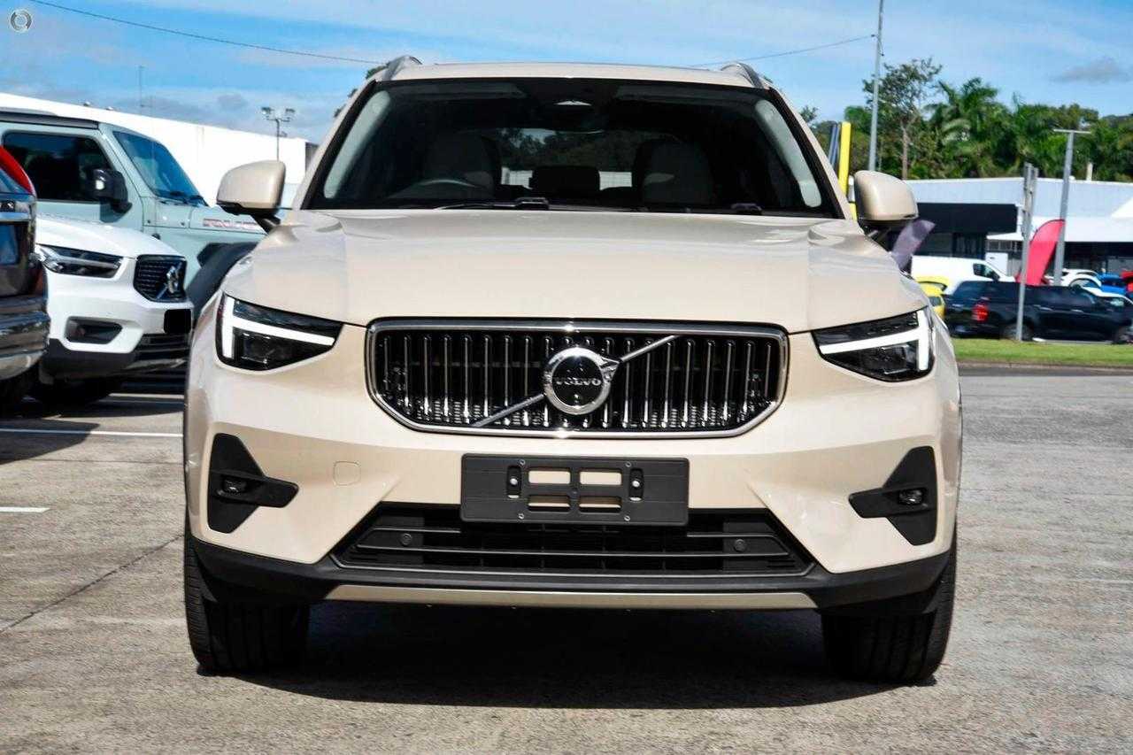 Volvo  XC40 Ultra, B4 AWD Mild hybrid, Petrol, Bright