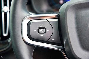 Volvo  XC40 Ultra, B4 AWD Mild hybrid, Petrol, Bright