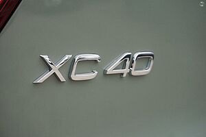 Volvo  XC40 Plus, B4 Mild hybrid, Petrol