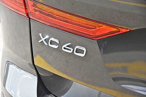 Volvo  XC60 Plus, B5 Mild Hybrid, Petrol