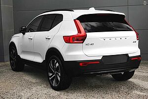 Volvo  XC40 Ultimate, B5 Mild Hybrid, Petrol, Dark