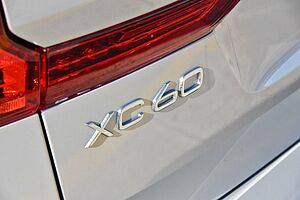 Volvo  XC60 Ultimate, B5 Mild Hybrid, Petrol, Bright