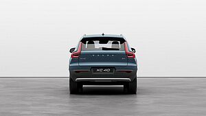 Volvo  XC40 Ultimate, B4 AWD Mild hybrid, Petrol, Bright