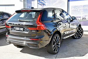 Volvo  XC60 Ultimate, B6 AWD mild hybrid, Petrol, Dark