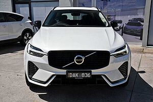 Volvo  XC60 Ultimate, B6 Mild Hybrid, Petrol, Dark