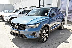 Volvo  XC40 Ultimate, B5 Mild Hybrid, Petrol, Dark