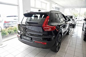 Volvo  XC40 Black Edition Ultra, B4 AWD Mild hybrid, Petrol