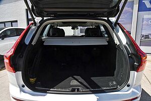 Volvo  XC60 Ultimate, B6 AWD mild hybrid, Petrol, Dark