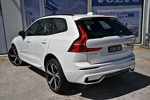 Volvo  XC60 Ultimate, B6 AWD mild hybrid, Petrol, Dark