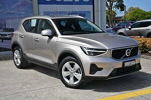 Volvo  XC40 Plus, B4 Mild Hybrid, Petrol