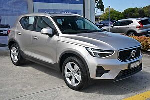 Volvo  XC40 Plus, B4 Mild Hybrid, Petrol