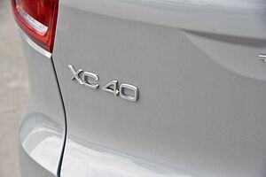 Volvo  XC40 Ultimate, B4 Mild Hybrid, Petrol, Bright