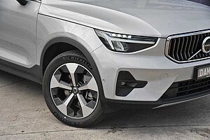 Volvo  XC40 Ultimate, B4 Mild Hybrid, Petrol, Bright