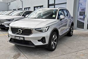 Volvo  XC40 Ultimate, B4 Mild Hybrid, Petrol, Bright