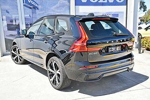 Volvo  XC60 Ultimate, B6 AWD mild hybrid, Petrol, Dark