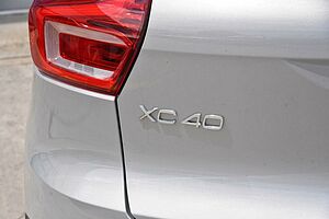 Volvo  XC40 Plus, B4 Mild hybrid, Petrol