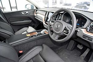 Volvo  XC60 Ultimate, B5 Mild Hybrid, Petrol, Bright