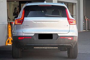 Volvo  XC40 Ultimate, B5 Mild Hybrid, Petrol, Dark