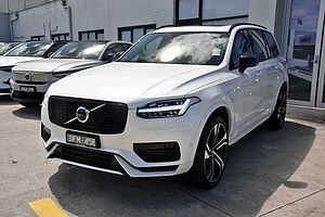 Volvo  XC90 Recharge Ultimate, T8 AWD Plug-in hybrid, Electric/Petrol, Dark, 7 Seats