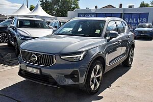 Volvo  XC40 Ultimate, B4 Mild Hybrid, Petrol, Bright