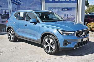 Volvo  XC40 Ultimate, B4 Mild Hybrid, Petrol, Bright