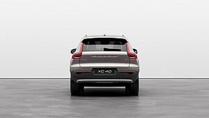 Volvo  XC40 Plus, B4 Mild Hybrid, Petrol