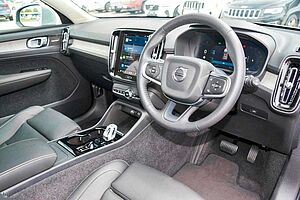Volvo  XC40 Ultra, B4 AWD Mild hybrid, Petrol, Bright