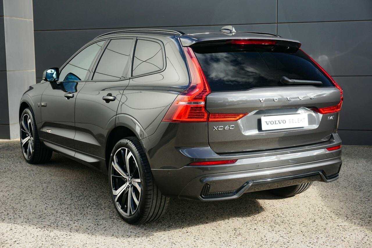 Volvo  UZ MY23 Ultimate B6 AWD Dark