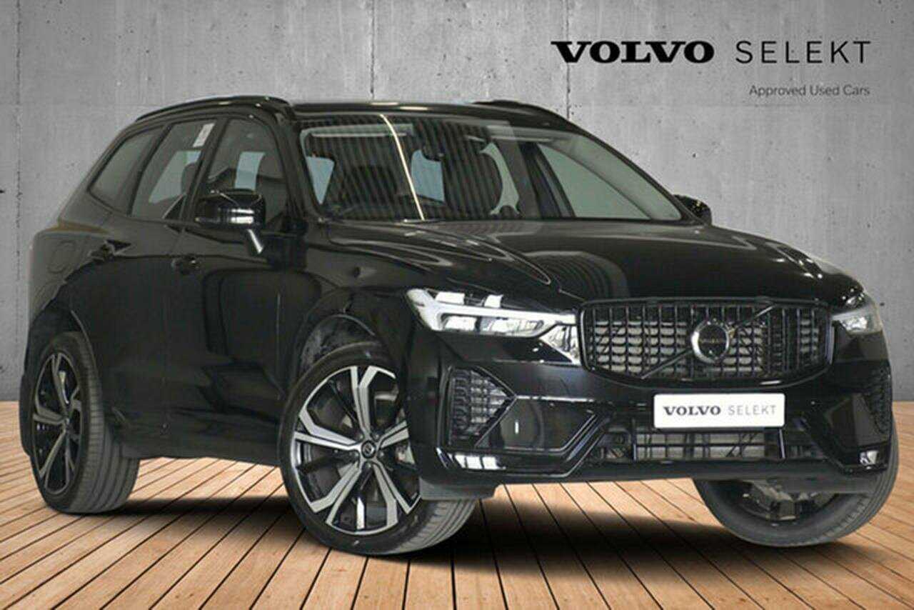 Volvo  UZ MY23 Ultimate B6 AWD Dark