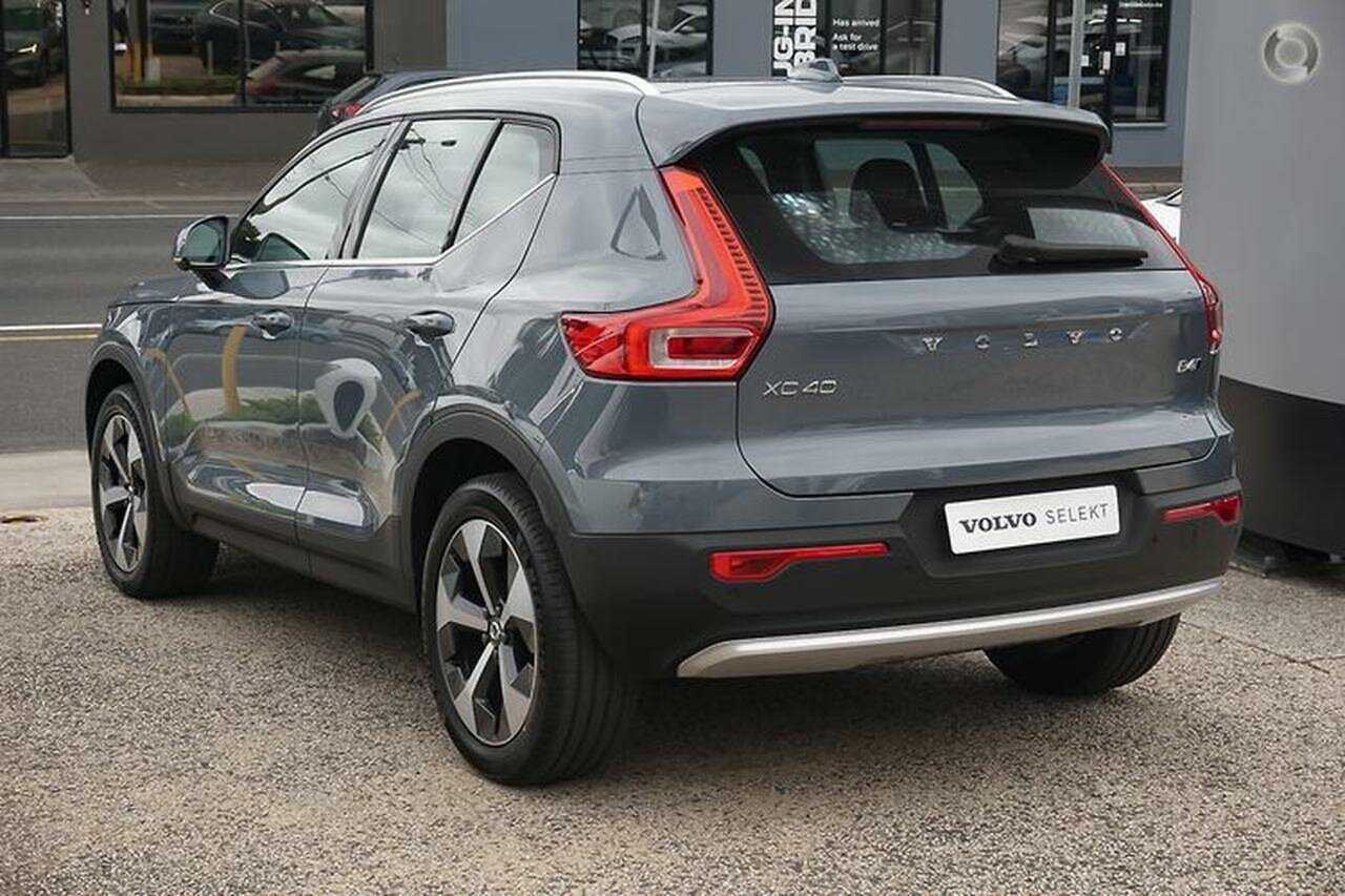 Volvo  XZ MY24 Ultimate B4 AWD Bright